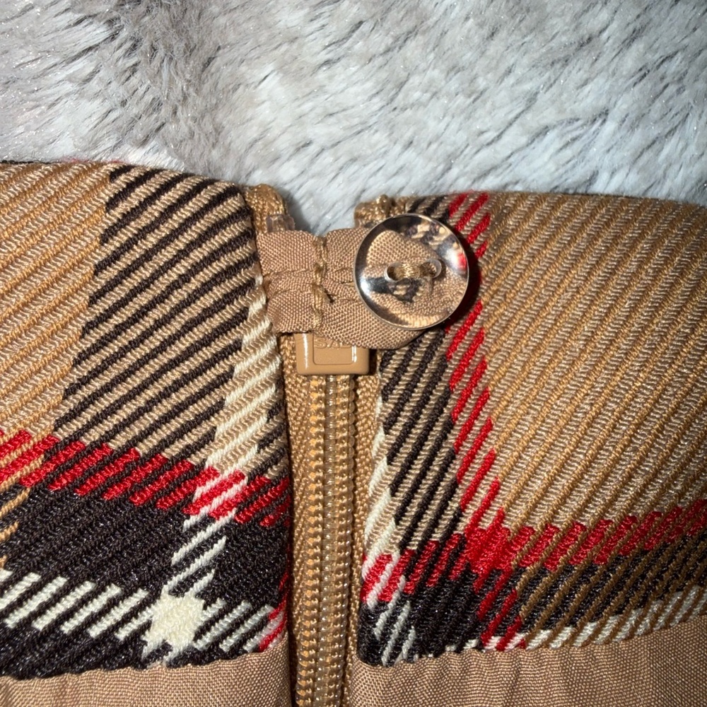 Timeless Plaid Mini Skirt - Picture 3 of 5